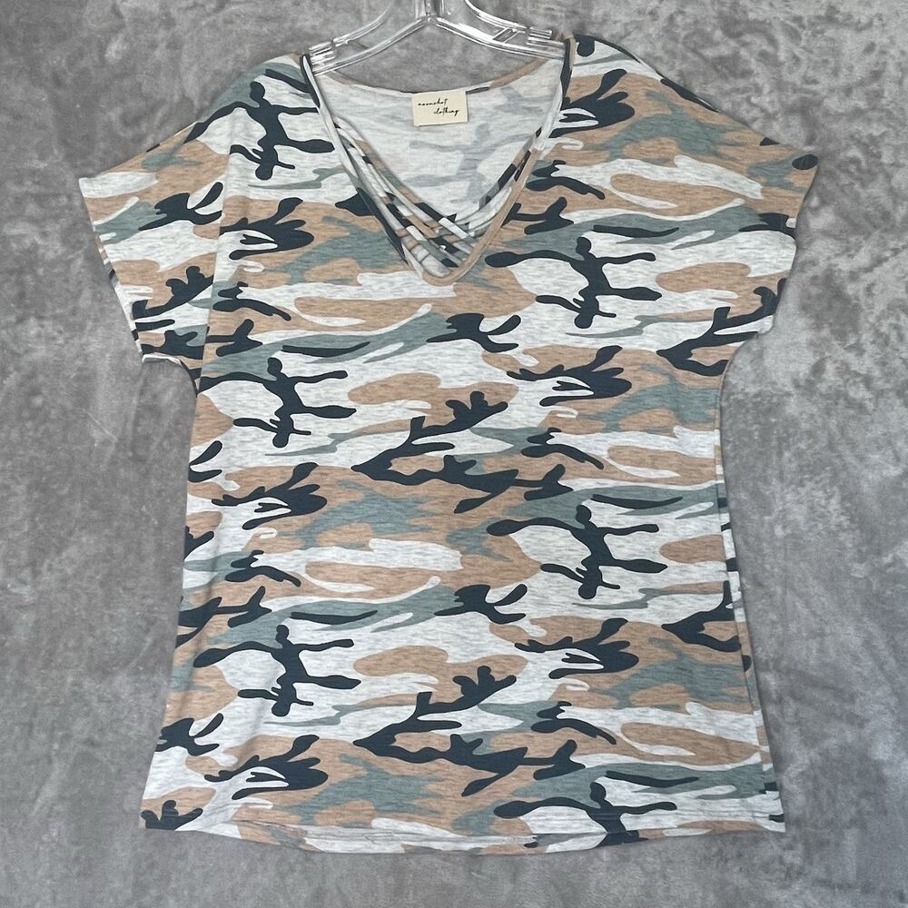 Moonshot Clothing Top Womens Small Camo V Neck T Shirt Tee Short Sleeve USA Made